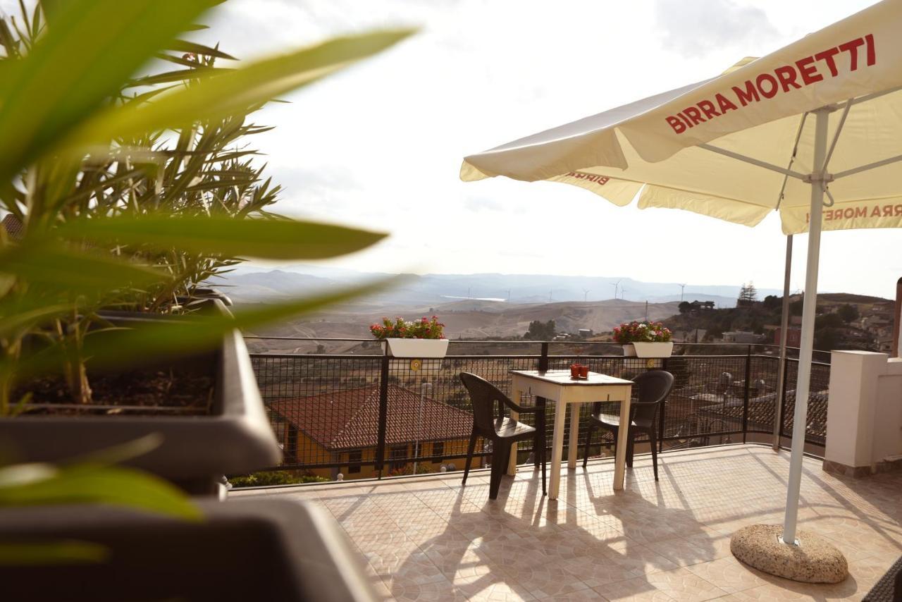 Castel di Iudica Belvedere Appartamento Per Vacanze מראה חיצוני תמונה