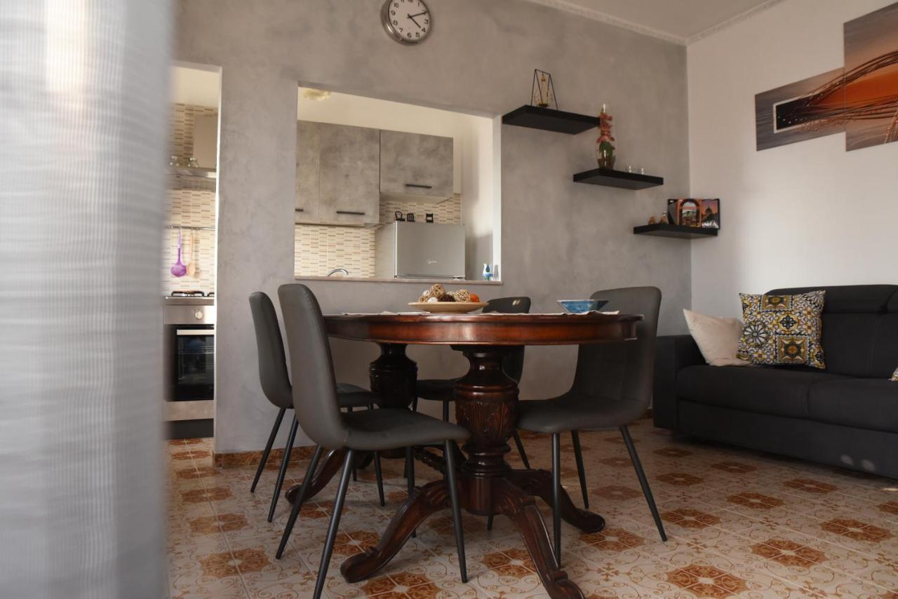 Castel di Iudica Belvedere Appartamento Per Vacanze מראה חיצוני תמונה